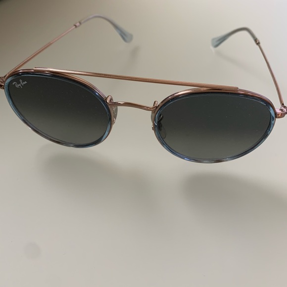Blue lens ray-ban sunglasses